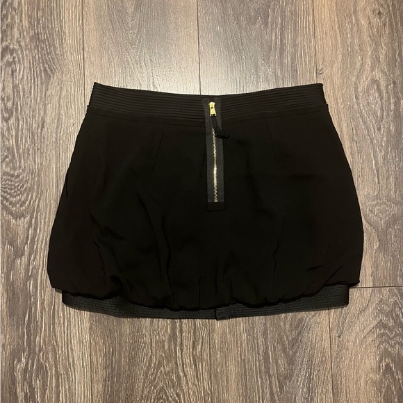 BCBGMaxAzaria black mini skirt - Picture 2 of 3